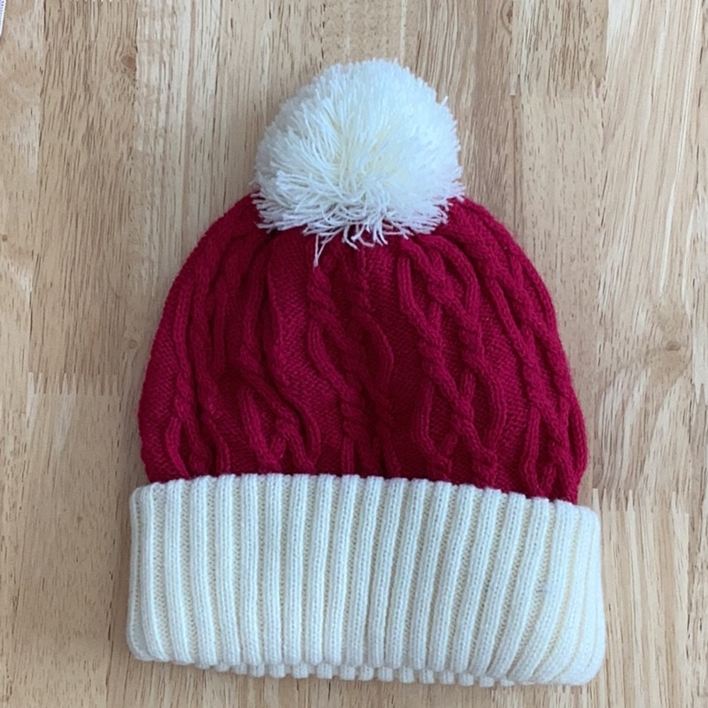 Winter (reddish pink) Hat/Beanie, warm, soft, cuffed, Pom Pom, never used.